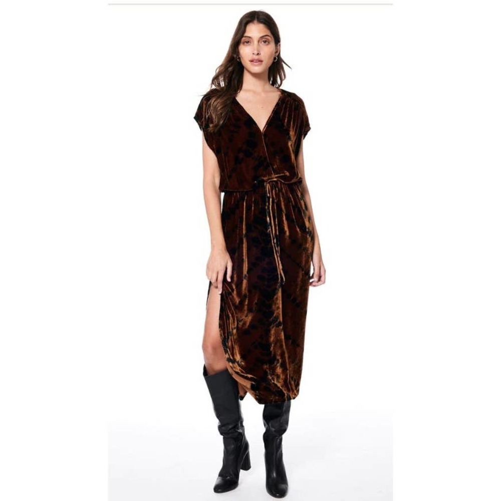 YFB Tiger’s Eye Gold Velvet Silk Blend Maxi Dress, Large